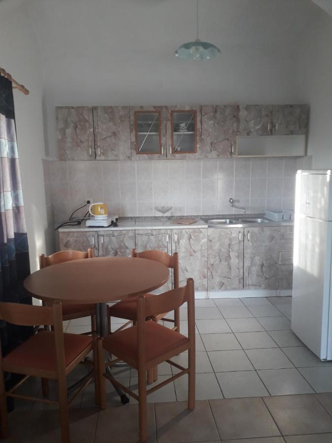 Apartments Vrsa Seline Esterno foto
