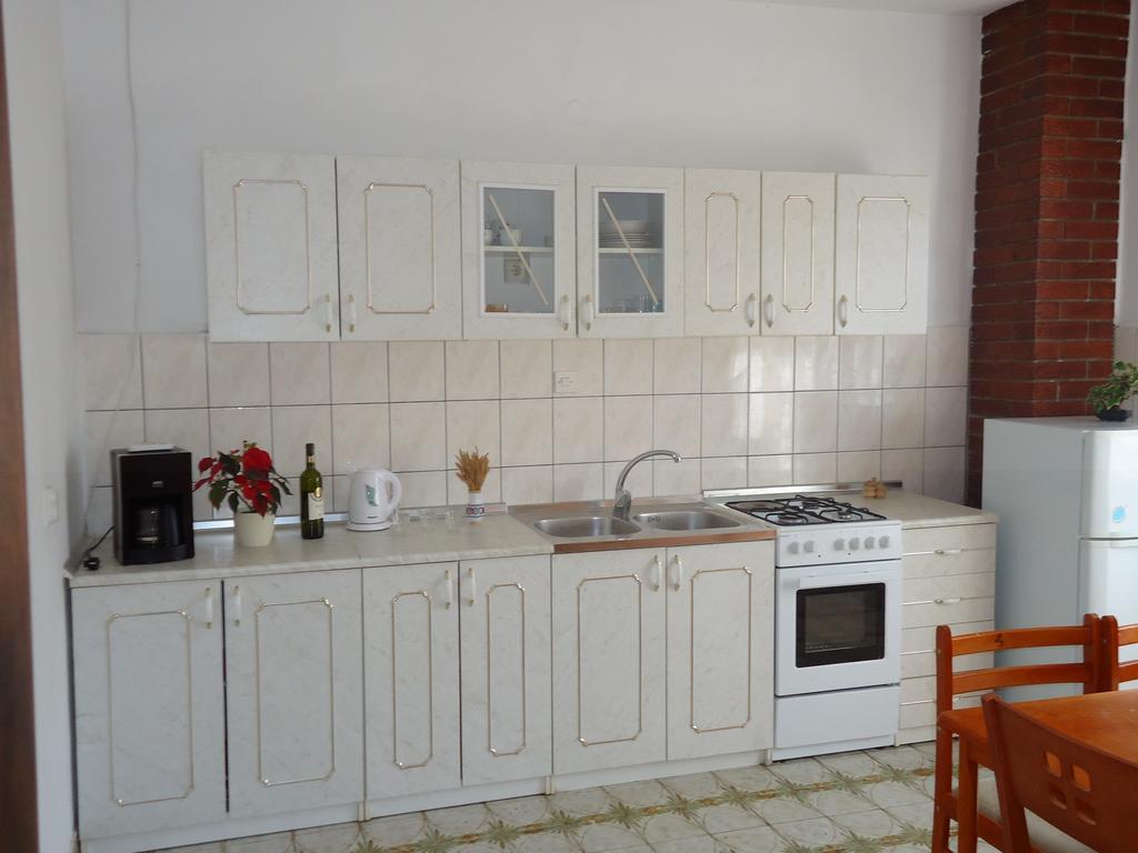 Apartments Vrsa Seline Esterno foto
