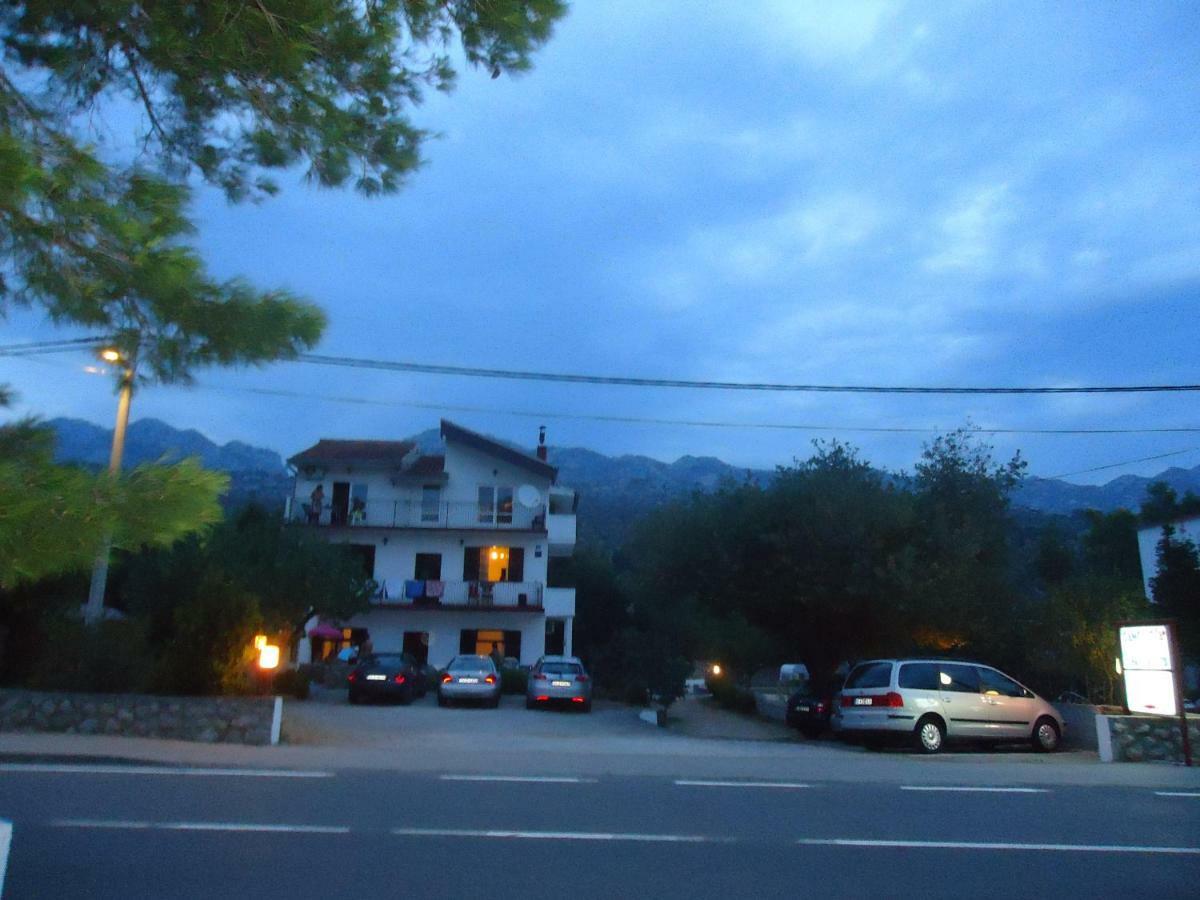 Apartments Vrsa Seline Esterno foto